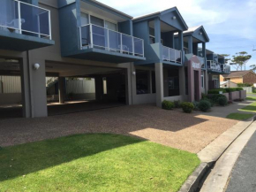  Aquarius Apartments Mollymook  Моллимук